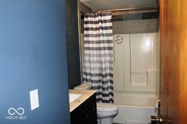 8207 N Myers Road, Muncie, IN 47303