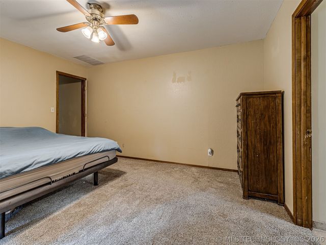 205 Fox Run Circle, Jenks, OK 74037