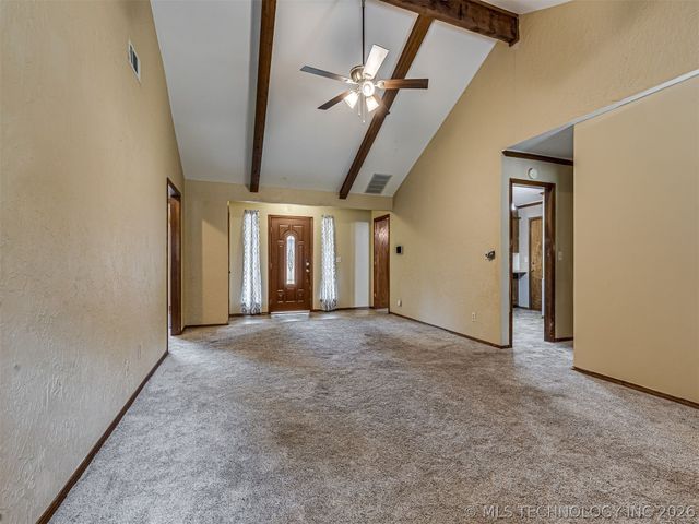 205 Fox Run Circle, Jenks, OK 74037