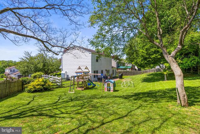 4 DEVON CIR, Paoli, PA 19301