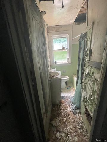 15789 Kentucky Street, Detroit, MI 48238