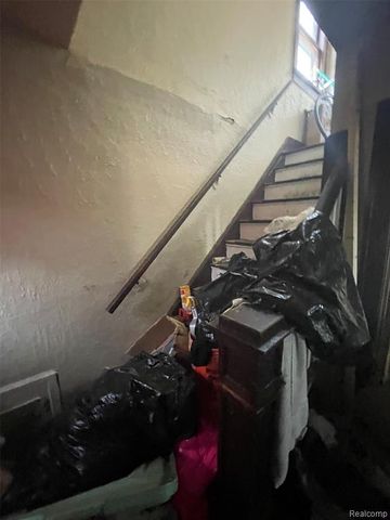 15789 Kentucky Street, Detroit, MI 48238