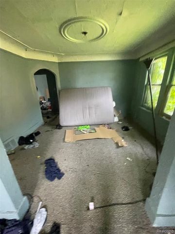 15789 Kentucky Street, Detroit, MI 48238