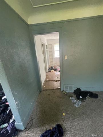 15789 Kentucky Street, Detroit, MI 48238