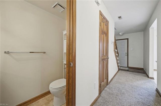 2303 Breakers CT, Virginia Beach, VA 23451