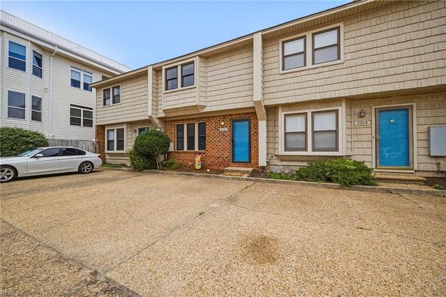 2303 Breakers CT, Virginia Beach, VA 23451