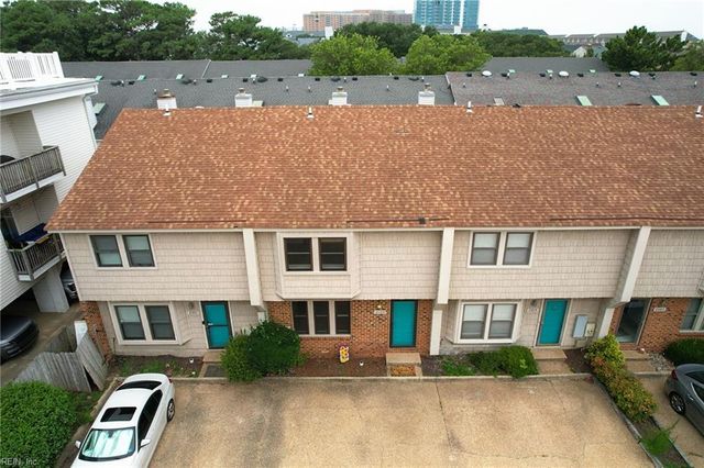 2303 Breakers CT, Virginia Beach, VA 23451