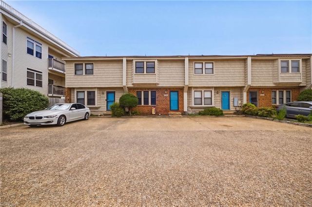 2303 Breakers CT, Virginia Beach, VA 23451