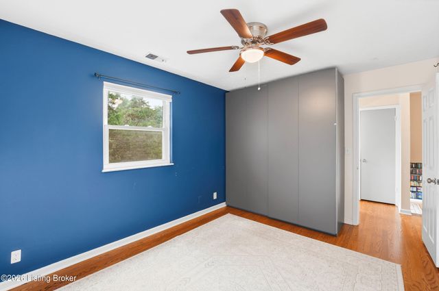 5206 Cool Brook Rd, Louisville, KY 40291