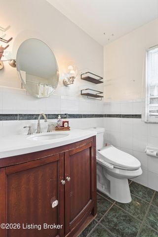 5206 Cool Brook Rd, Louisville, KY 40291