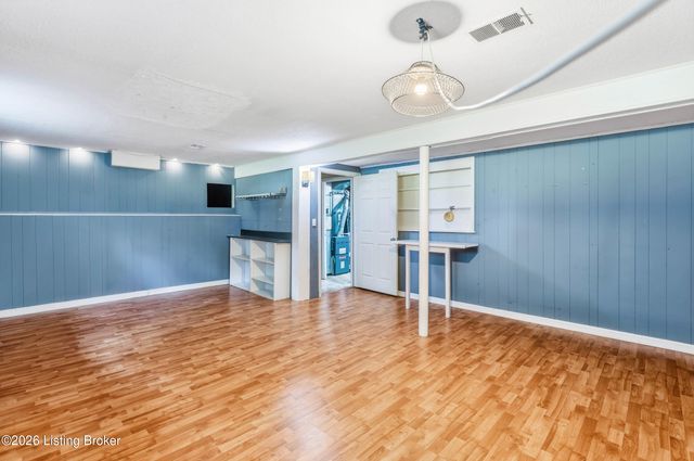 5206 Cool Brook Rd, Louisville, KY 40291