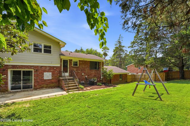 5206 Cool Brook Rd, Louisville, KY 40291