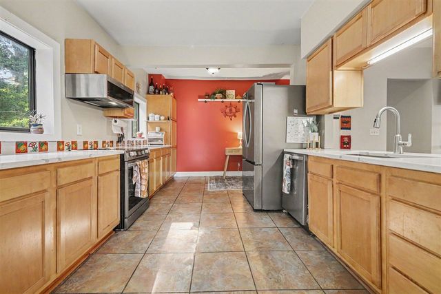 2067 Riverbank Avenue, Grand Rapids, MI 49525