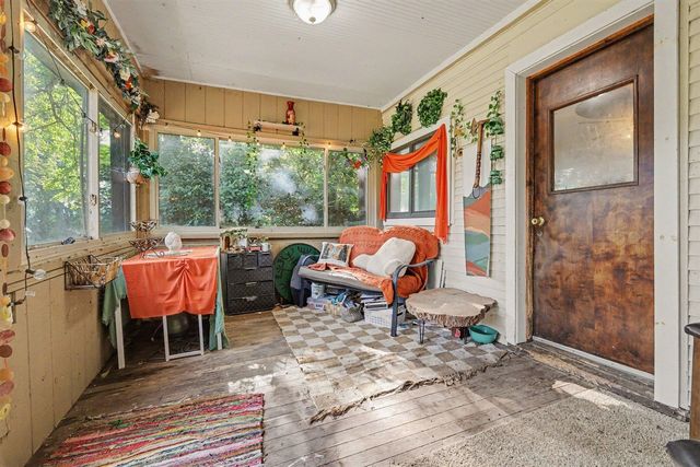2067 Riverbank Avenue, Grand Rapids, MI 49525