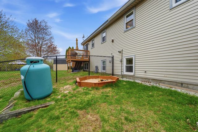 1L Matthew Drive L, Derry, NH 03038