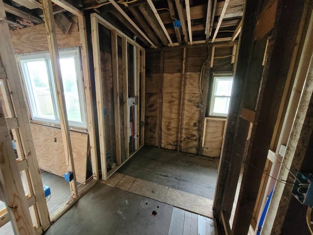 214 S Pine Street, Saint Louis, MI 48880