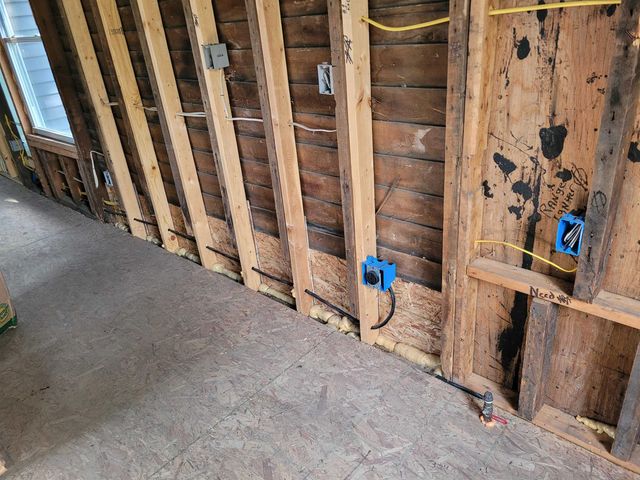 214 S Pine Street, Saint Louis, MI 48880