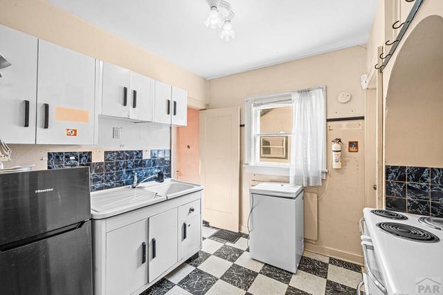 130 Tyler St, Pueblo, CO 81004