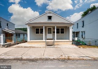 29 E SAVORY ST, Pottsville, PA 17901