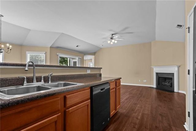 4022 Cottage Oaks Drive, Acworth, GA 30101