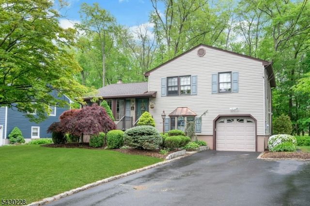 92 Louis St, Hanover Twp., NJ 07981
