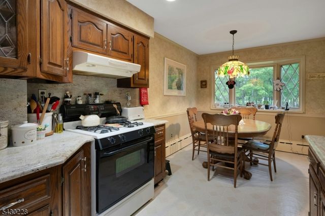 92 Louis St, Hanover Twp., NJ 07981