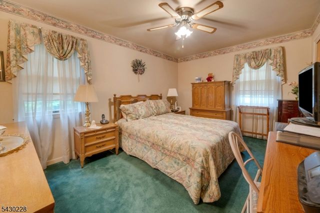92 Louis St, Hanover Twp., NJ 07981