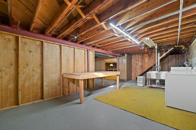 W226N8304 Friess PLACE, Lisbon, WI 53089