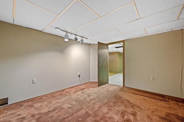 W226N8304 Friess PLACE, Lisbon, WI 53089