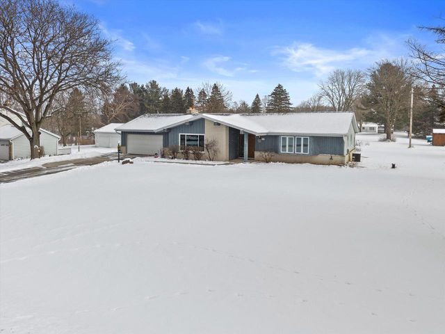 W226N8304 Friess PLACE, Lisbon, WI 53089