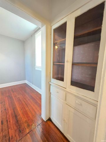 1311 N Garvin Street, Evansville, IN 47711