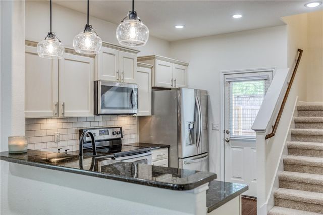 5817 Loblolly LN 69, Austin, TX 78744