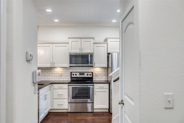 5817 Loblolly LN 69, Austin, TX 78744