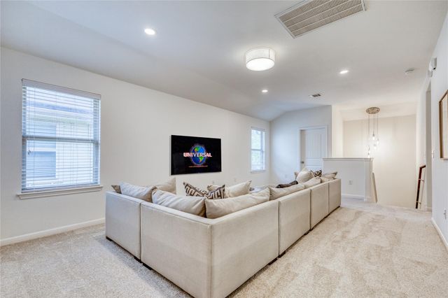 5817 Loblolly LN 69, Austin, TX 78744