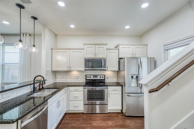 5817 Loblolly LN 69, Austin, TX 78744