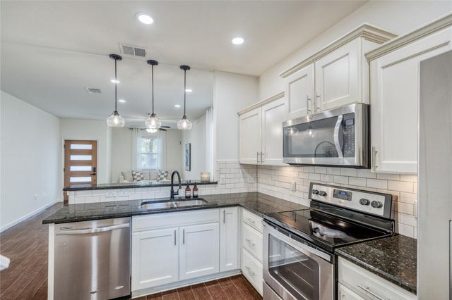 5817 Loblolly LN 69, Austin, TX 78744