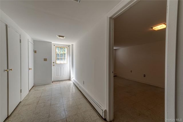 220 Windsor Avenue, Brightwaters, NY 11718