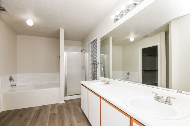 1220 Cheyenne Court, Saginaw, TX 76131