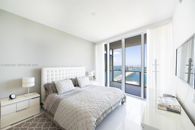 1100 Biscayne Boulevard 3302, Miami, FL 33132