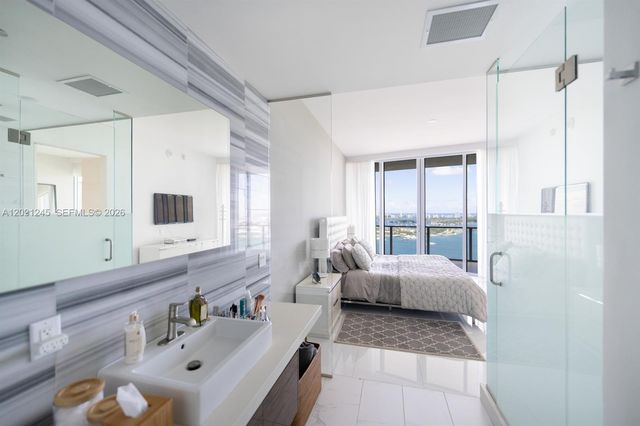1100 Biscayne Boulevard 3302, Miami, FL 33132