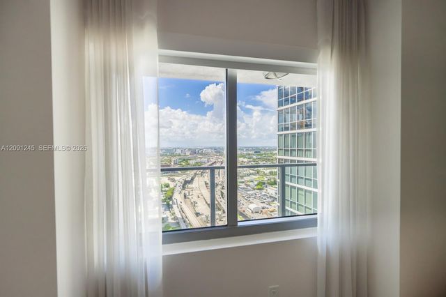 1100 Biscayne Boulevard 3302, Miami, FL 33132