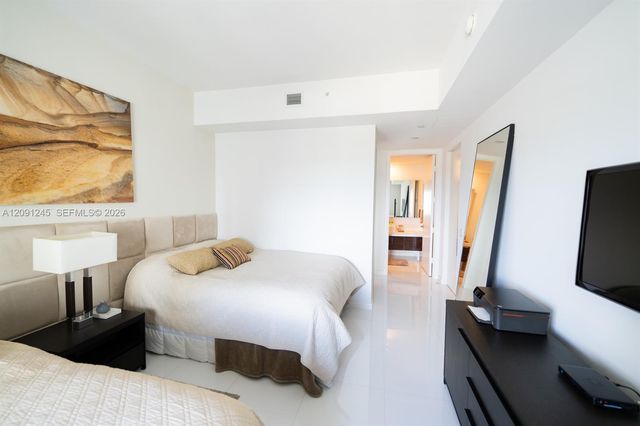 1100 Biscayne Boulevard 3302, Miami, FL 33132
