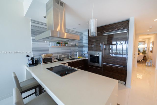 1100 Biscayne Boulevard 3302, Miami, FL 33132
