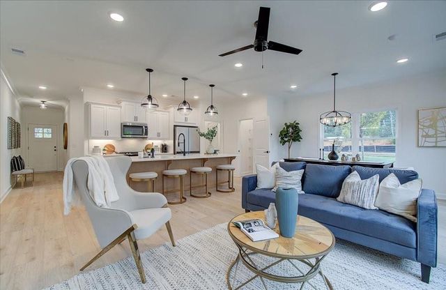 435 Carrera Lane, Acworth, GA 30102