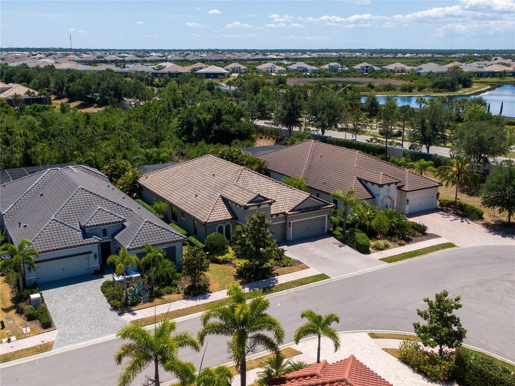 Image 48 of property listing at 16512 BERWICK TERRACE, Bradenton, FL 34202