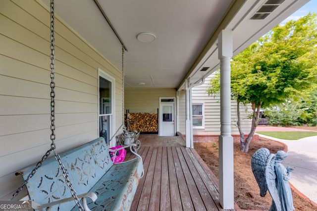 817 Dallas Highway, Douglasville, GA 30134