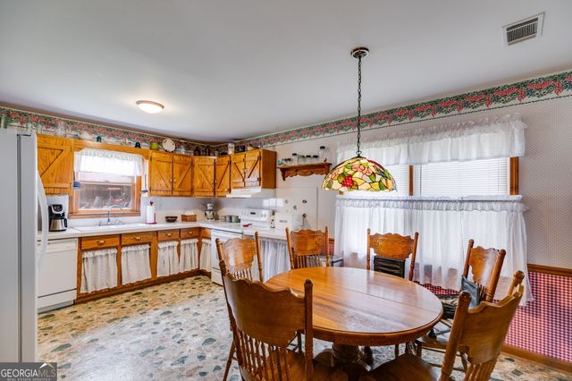 817 Dallas Highway, Douglasville, GA 30134