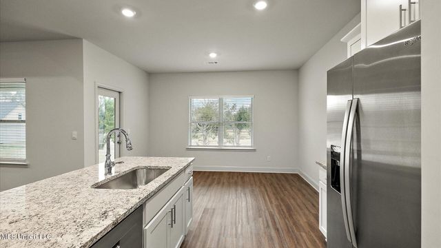 728 Honeysuckle Loop, Canton, MS 39046