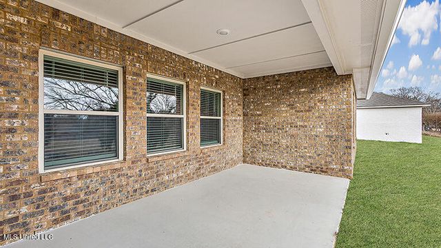 728 Honeysuckle Loop, Canton, MS 39046