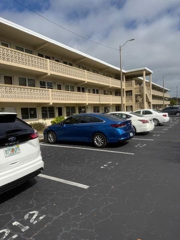 1051 79TH AVENUE N 212, St Petersburg, FL 33702